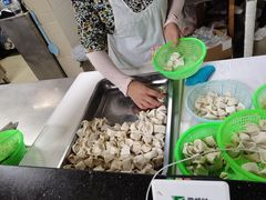 -周震馄饨