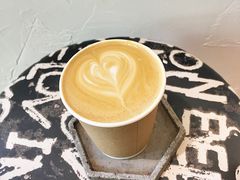 热拿铁-Joymean coffee.见面咖啡