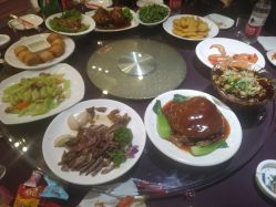 -鑫淼餐饮娱乐中心(江东街店)