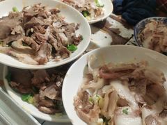 拌核桃肉-赵姐猪耳朵饭店