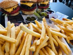 -The Habit Burger Grill 哈比特汉堡(爱琴海店)