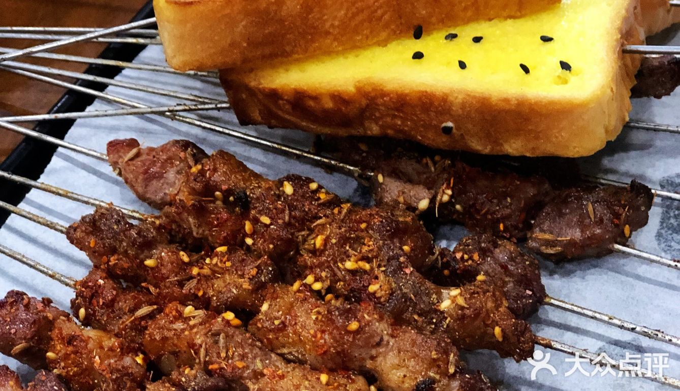 小龙虾，只只鲜活，肉质细嫩饱满，鲜美Q弹