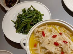 -桂满陇·手作小笼包&江南叫花鸡(中山公园店)