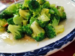 虾仁西蓝花-7号院家宴.烧鸽子(门头沟店)
