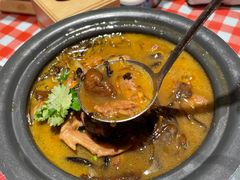 小鸡蘑菇炖粉条-老郑家东北春饼(龙悦居店)