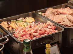 -大中华希尔顿酒店-念自助餐·嗨啤·小龙虾