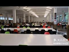 -同济大学本部学苑饮食广场