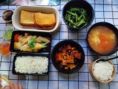 -HELLO 27 意面·沙拉·帕尼尼