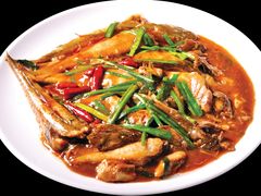 酱焖海杂鱼-睿柏云酒店-餐厅