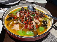 -江上荟·创意中国菜(绿地缤纷城店)