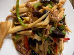 -万佛湖许老大铁锅鱼(黑金冠店)