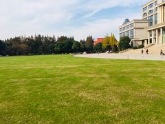-复旦大学光华楼