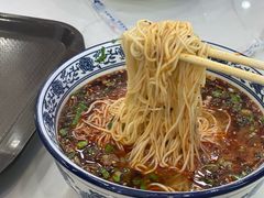 -伊穆祥牛肉面总店·清真