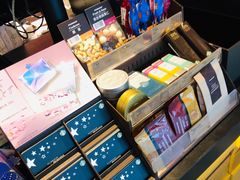 -星巴克臻选(周浦万达店)