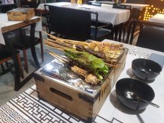 -云晓光头烧烤吧(盛夏店)