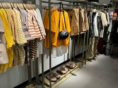 -URBAN REVIVO(北京斯普瑞斯奥特莱斯店)
