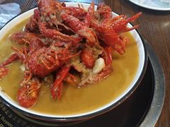 -虾弄弄海派小龙虾·牛羊蝎子火锅