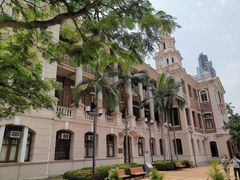 -香港大学