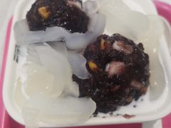 海底椰白雪黑糯米-满记甜品(金融街店)