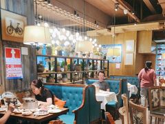 -领鲜活海鲜榴莲自助火锅(东门店)