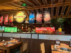 -野山舂·贵州现舂酸汤火锅(鸿通城店)