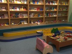 -戊辰亲子游泳俱乐部