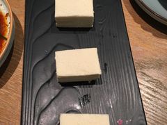 娜帕里勇-大巴扎的姑娘(荣盛时代广场店)