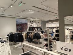 -H&M(鹏欣水游城店)