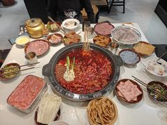 -卤校长老火锅(杨家坪直营店)