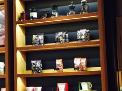 -星巴克(西藏路店)