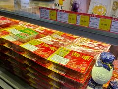 -周黑鸭(地铁虹桥火车站店)