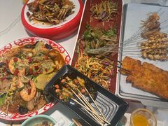 -嗨辣小聚·盘锦河蟹·海鲜烧烤龙虾(盘锦十年好店)