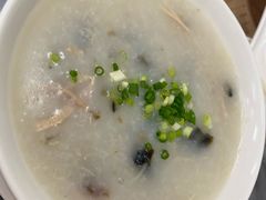 皮蛋瘦肉粥-黄枝记(议事亭前地店)