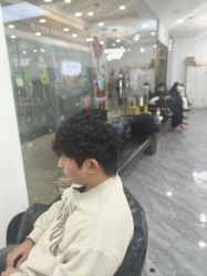 -藤野造型烫染·漂发