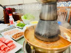 -楼外楼大刀肉传统火锅(西安大路店)