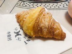 流心蛋黄牛角包-牛角村(大族广场店)