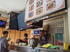 -小姜锅贴(凤凰街店)