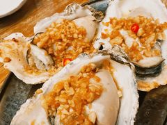 蒜蓉烤乳山生蚝-辉记炭烧海鲜大排档·老字号(福田店)