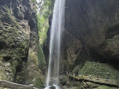 -龙水峡地缝景区