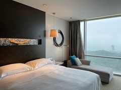 -青岛海尔洲际酒店