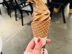 -喜茶(上海打浦桥日月光gelato lab+店)