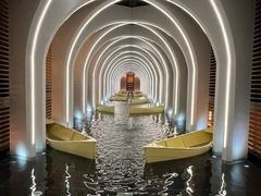 -涨巢·潮玩水疗局