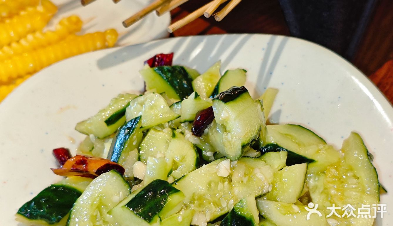夏天不能不撸串！管氏翅吧太满足！