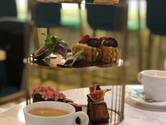 -La Mer Restaurant & Lounge