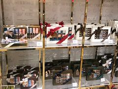 -VENCHI 闻绮(北京国贸商城店)