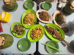 -明记烧鱼美味店