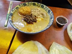 -巍山𤆵肉饵丝