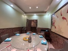 -老码头黑皮肘子锅包肉熏酱水饺(文政街店)