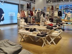 -松雷商业(南岗店)