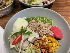 -POKEE VIA&Brunch·维娅(重庆来福士店)